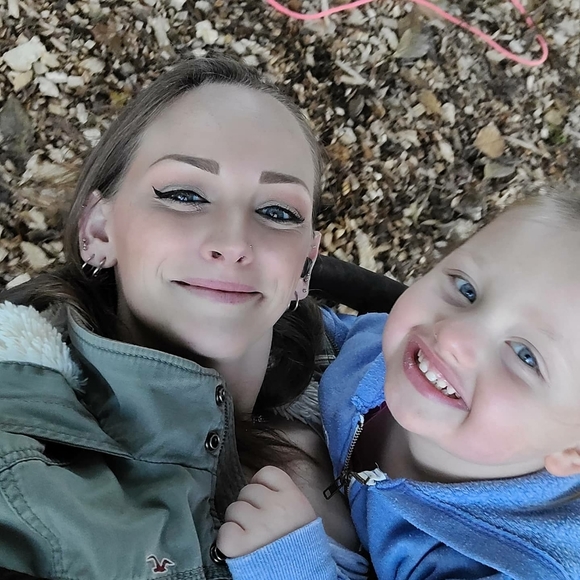 •••Meet The Posher, Miss King••• - Picture 3 of 8